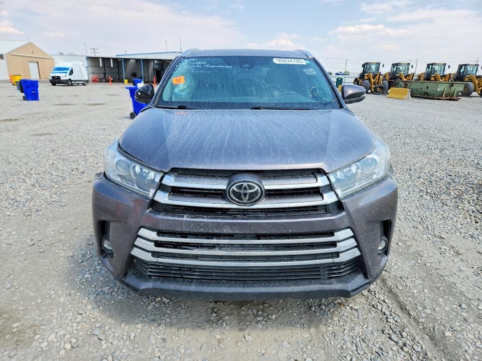 2019 TOYOTA HIGHLANDER LIMITED 5