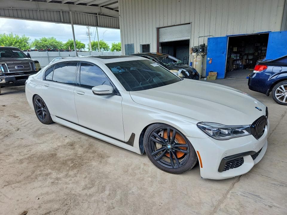 2019 BMW 750 XI 4