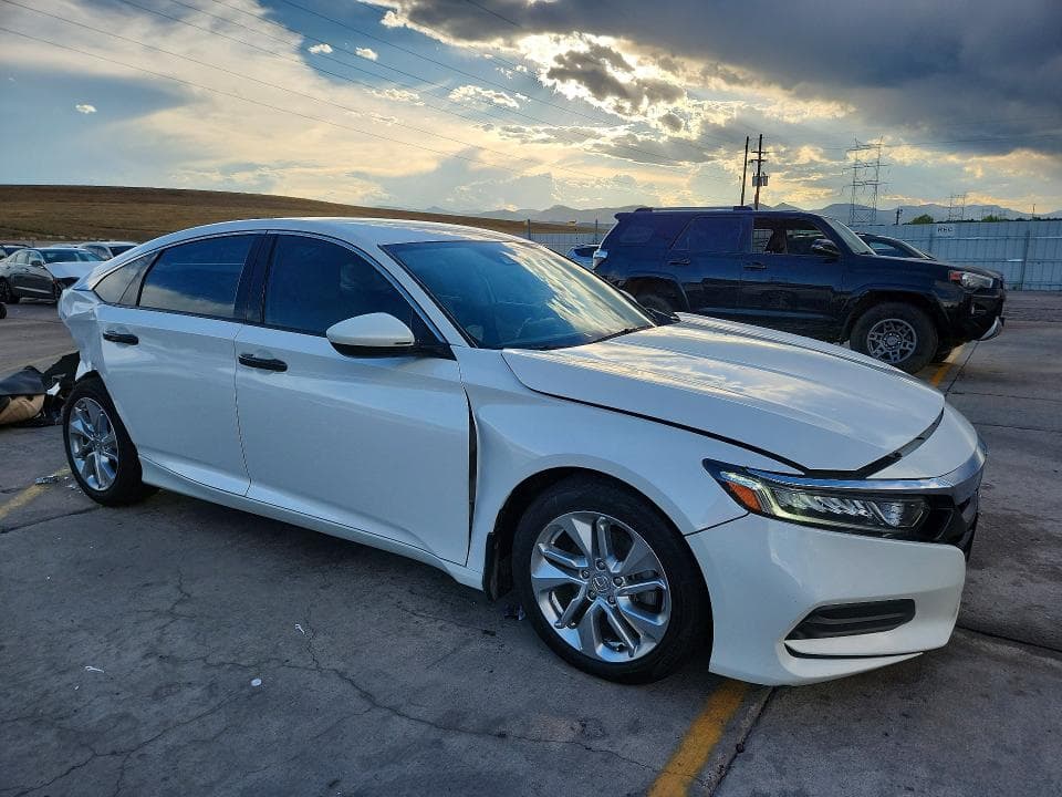 2018 HONDA ACCORD LX 4
