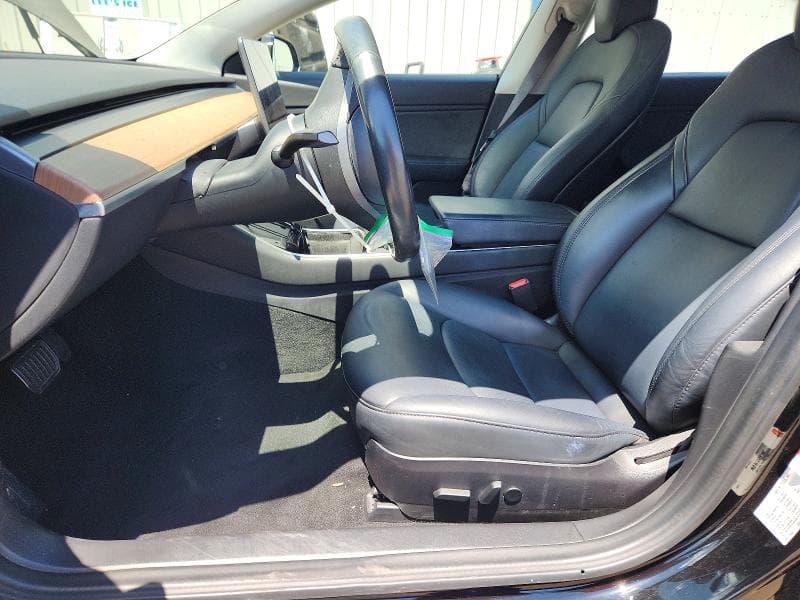 2018 TESLA MODEL 3 7