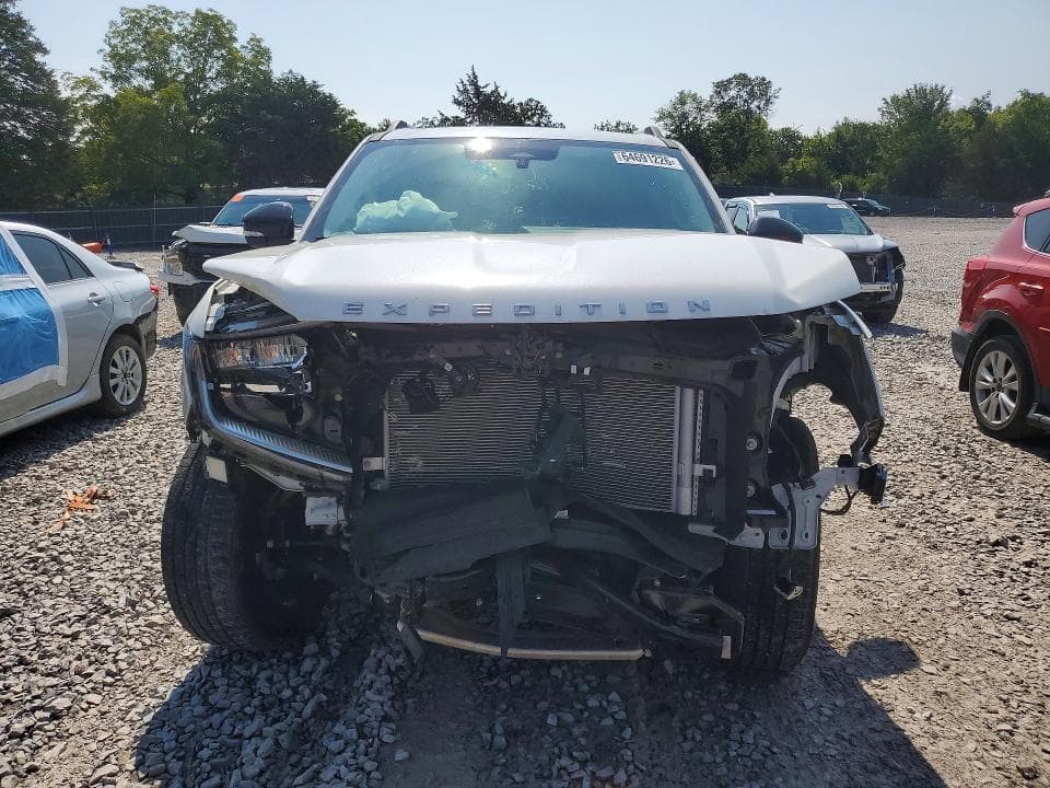 2026 FORD EXPEDITION PLATINUM 5