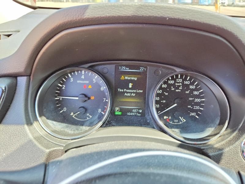 2017 NISSAN ROGUE SV 9