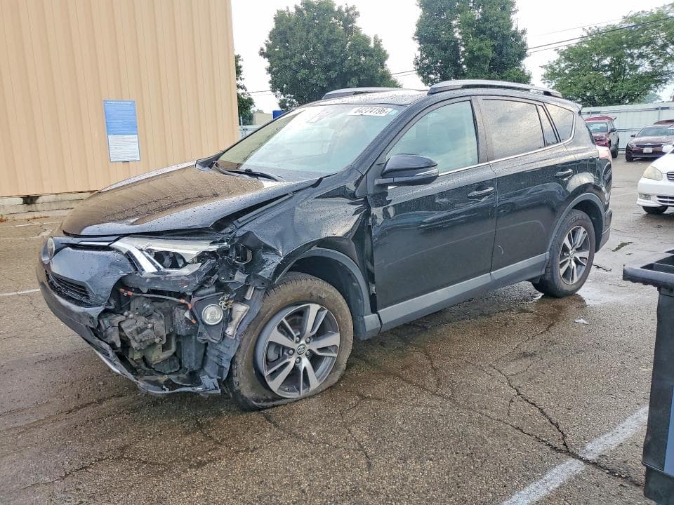 2018 TOYOTA RAV4 XLE - 1