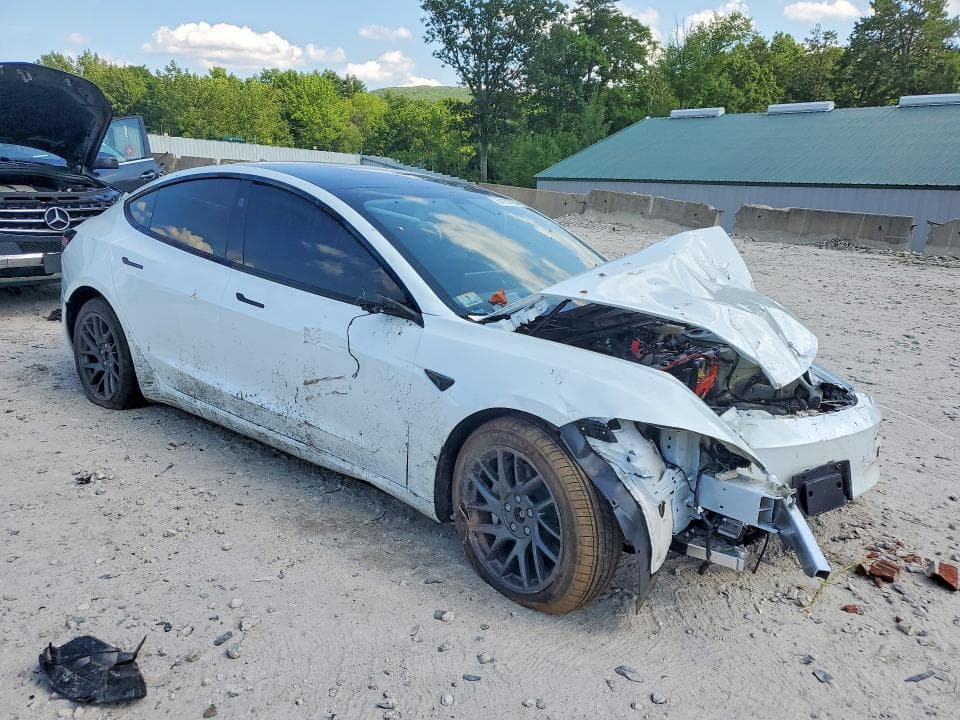 2026 TESLA MODEL 3 4