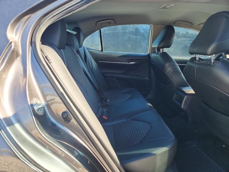 2021 TOYOTA CAMRY SE 10