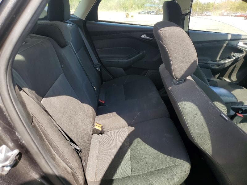 2018 FORD FOCUS SE 11