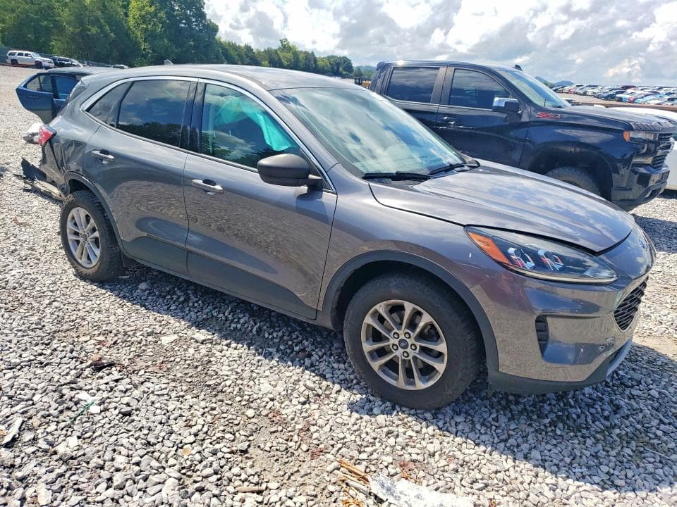 2022 FORD ESCAPE SE 4