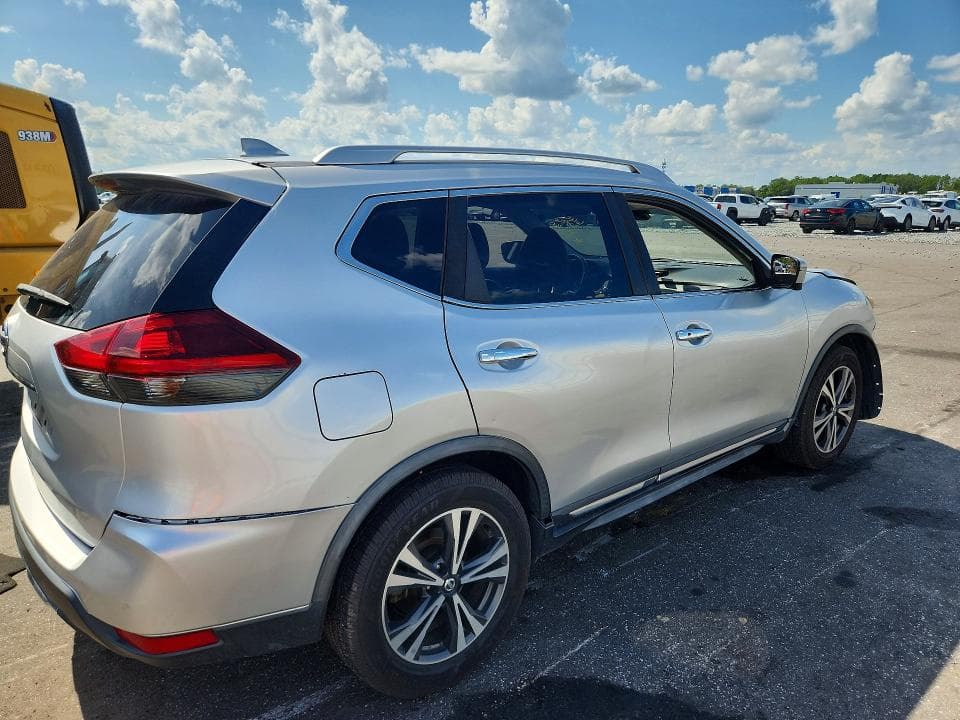 2018 NISSAN ROGUE SL 3