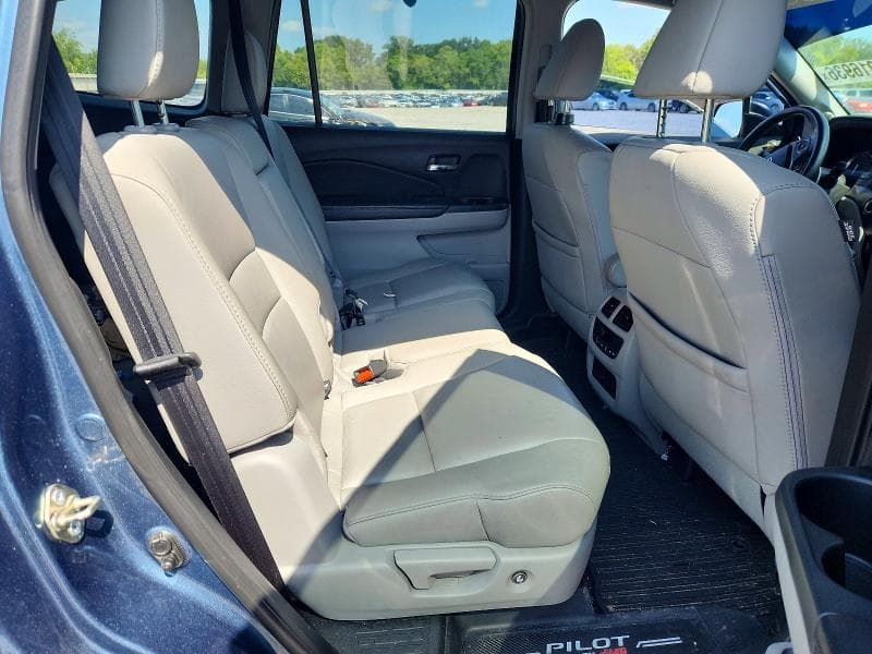 2017 HONDA PILOT EXL 11