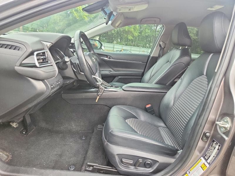 2018 TOYOTA CAMRY SE 7