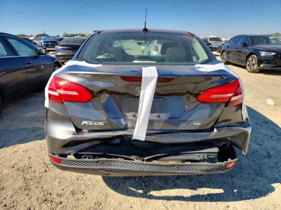 2018 FORD FOCUS SE 6