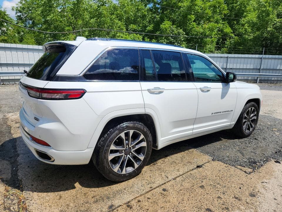 2022 JEEP GRAND CHEROKEE OVERLAND 3