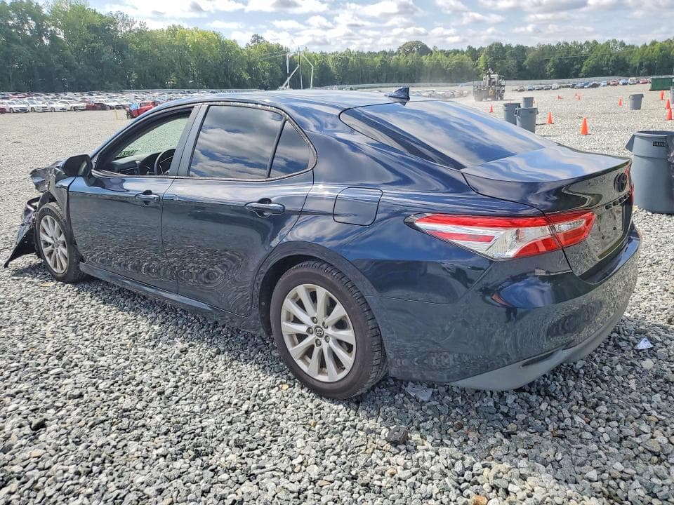 2020 TOYOTA CAMRY LE 2