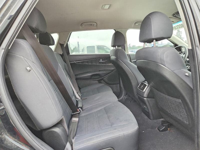 2018 KIA SORENTO L 11
