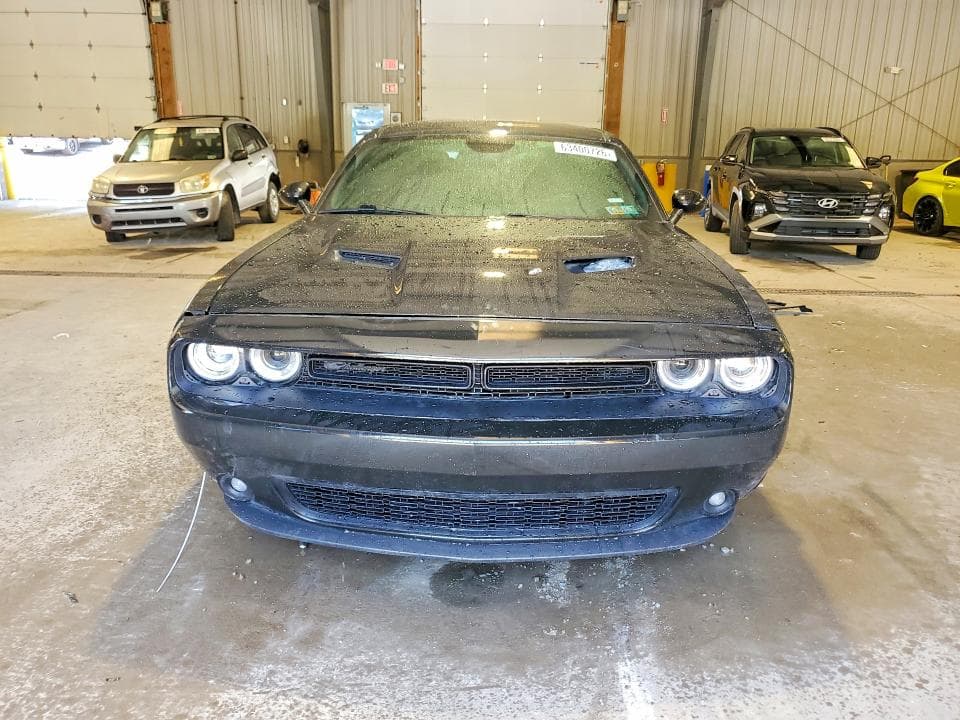 2022 DODGE CHALLENGER SXT 5
