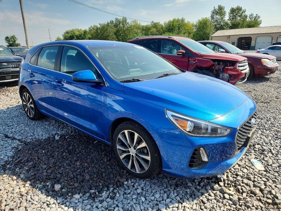 2018 HYUNDAI ELANTRA GT BASE 4