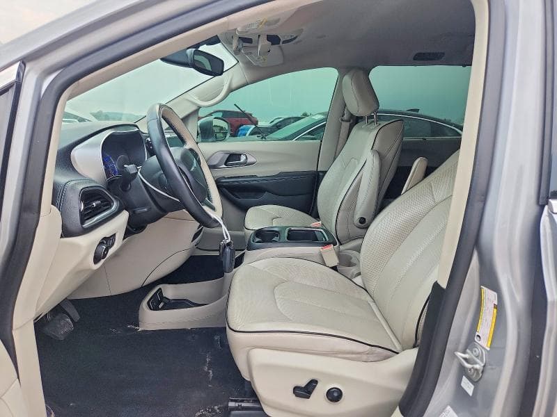 2018 CHRYSLER PACIFICA HYBRID LIMITED 7