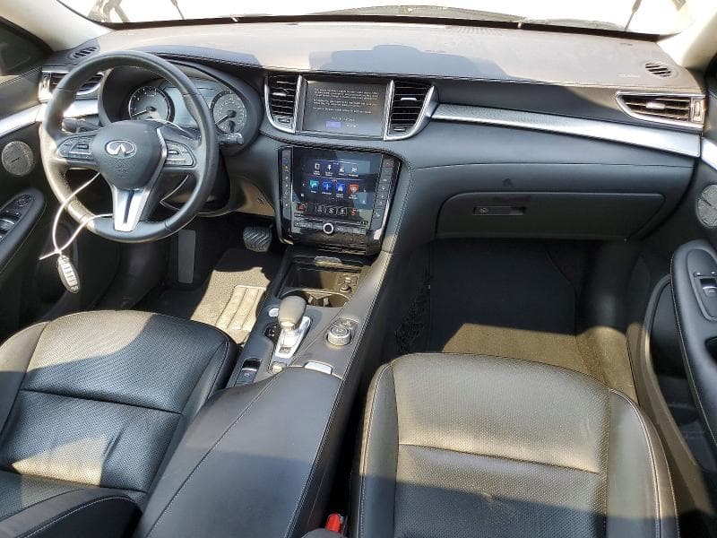2019 INFINITI QX50 ESSENTIAL 8