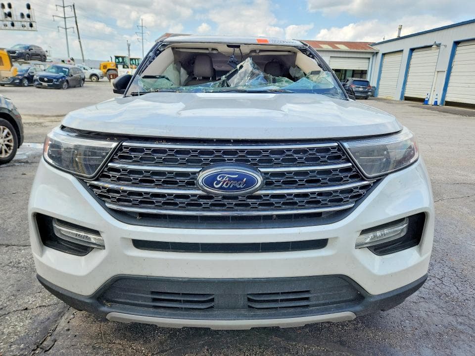 2023 FORD EXPLORER XLT 5