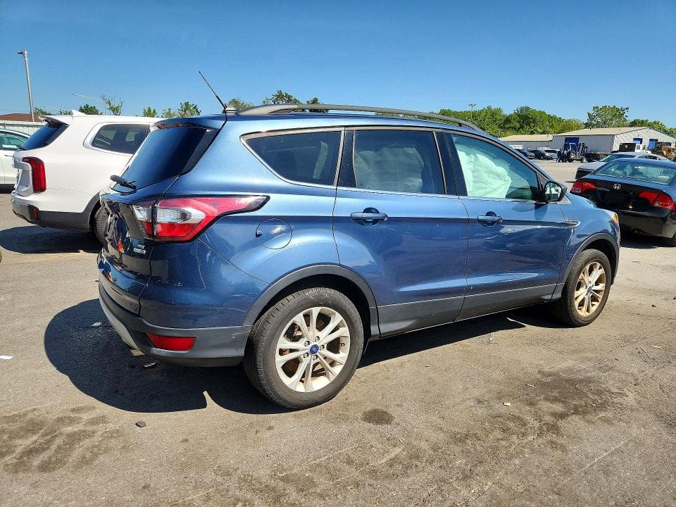 2018 FORD ESCAPE SE 3