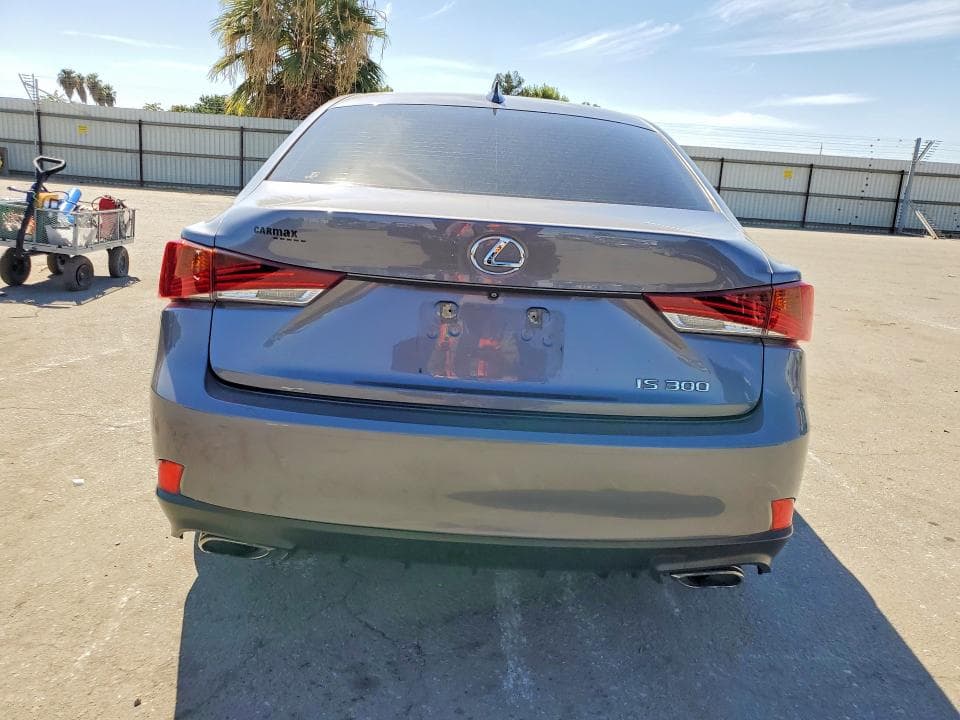 2018 LEXUS IS 300 6
