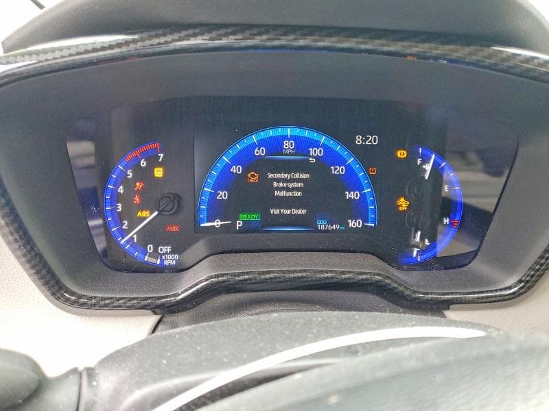 2020 TOYOTA COROLLA LE 9