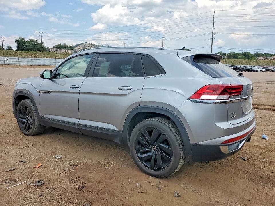 2022 VOLKSWAGEN ATLAS CROSS SPORT SE 2