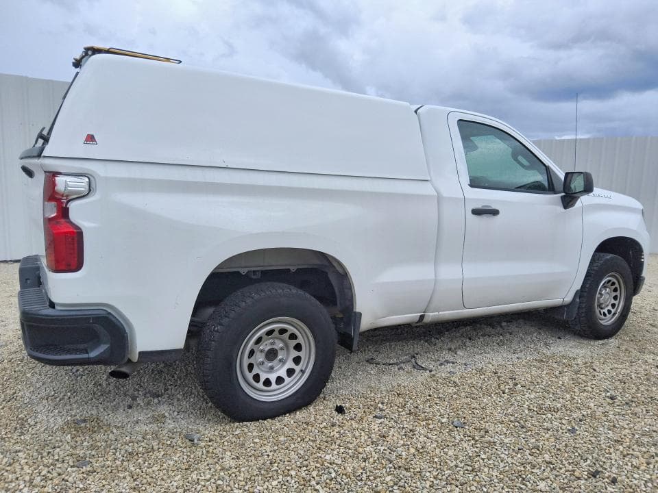 2023 CHEVROLET SILVERADO C1500 3