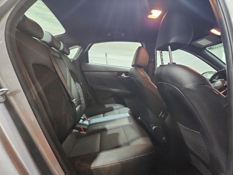 2023 KIA FORTE GT 10