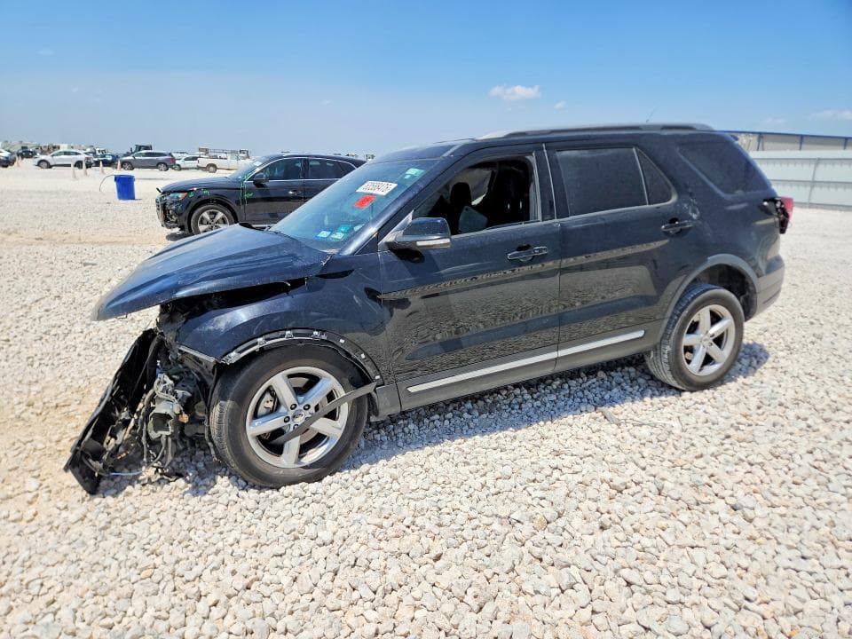 2018 FORD EXPLORER XLT - 1