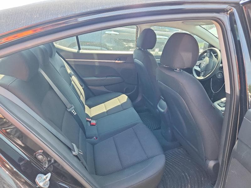 2020 HYUNDAI ELANTRA SE 10