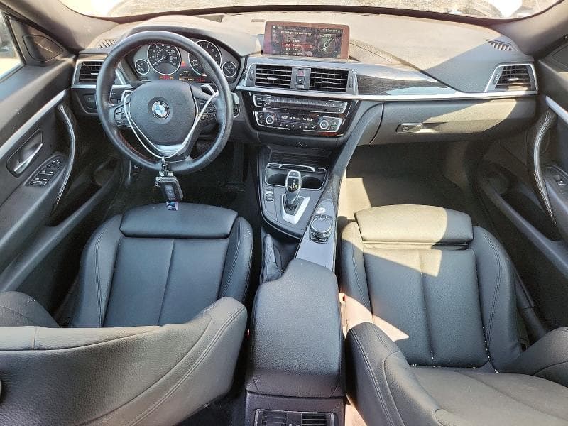 2018 BMW 330 XIGT 8