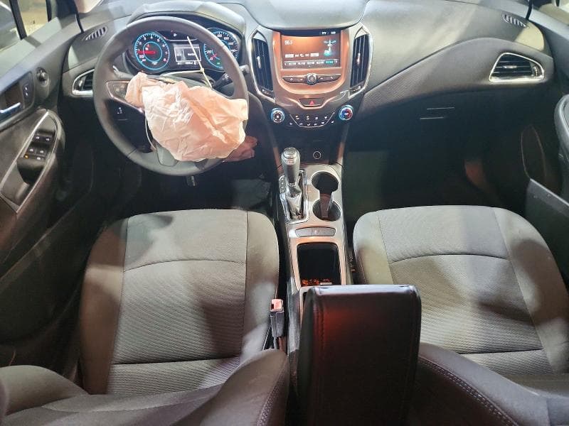 2017 CHEVROLET CRUZE LT 8