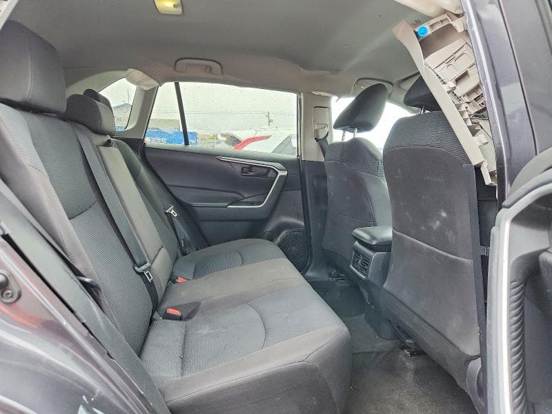 2022 TOYOTA RAV4 LE 11