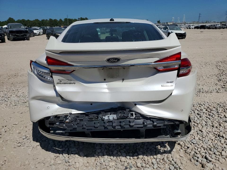 2017 FORD FUSION SE 6