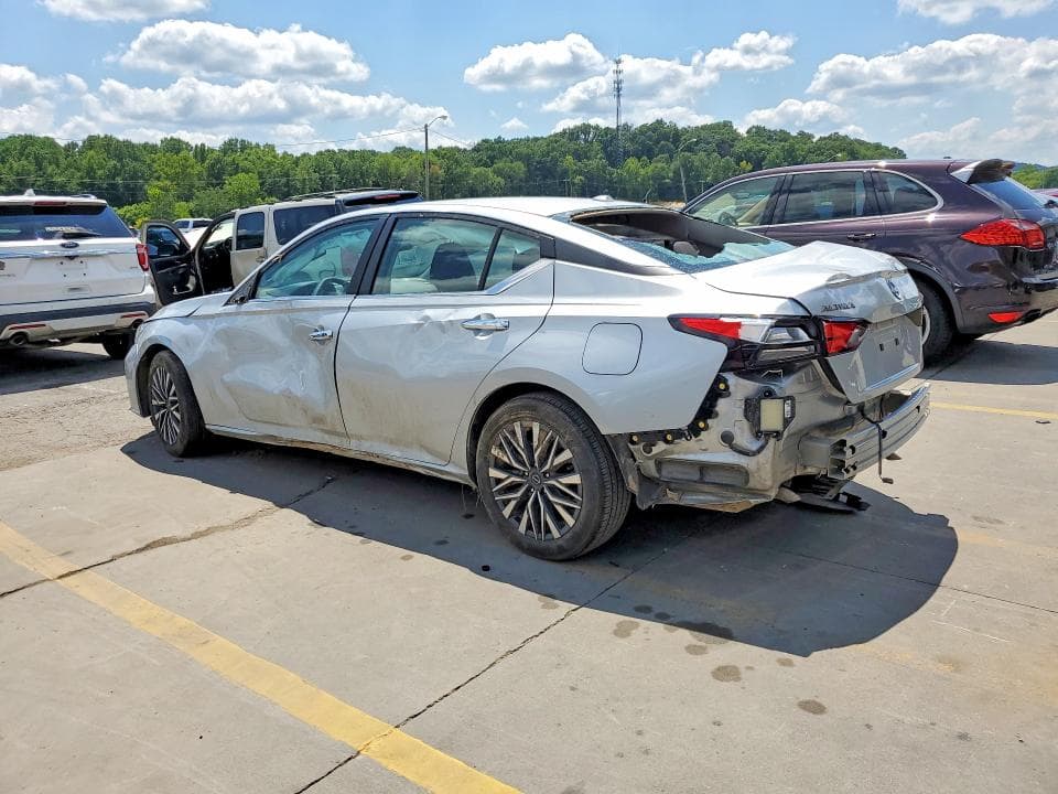 2025 NISSAN ALTIMA SV 2