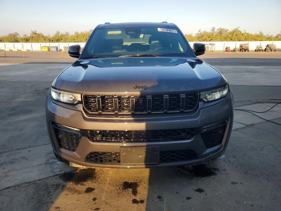 2026 JEEP GRAND CHEROKEE LIMITED 5