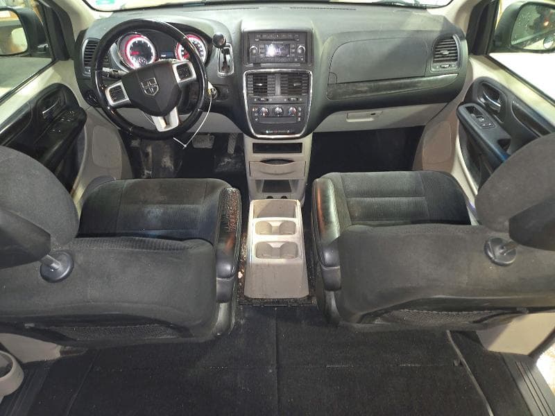 2017 DODGE GRAND CARAVAN SE 8
