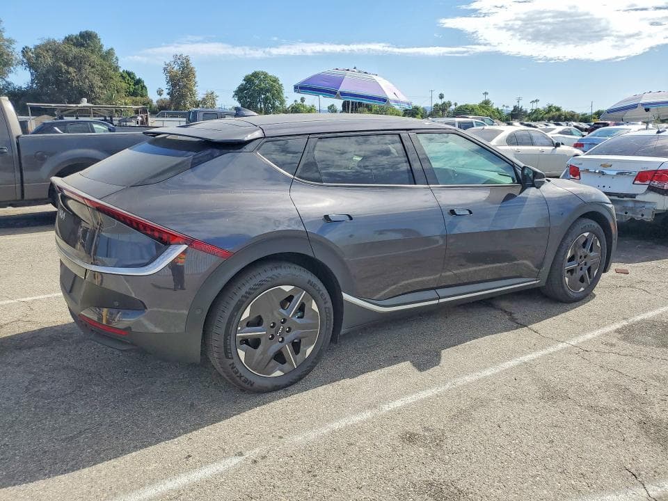 2025 KIA EV6 LIGHT LONG RANGE 3