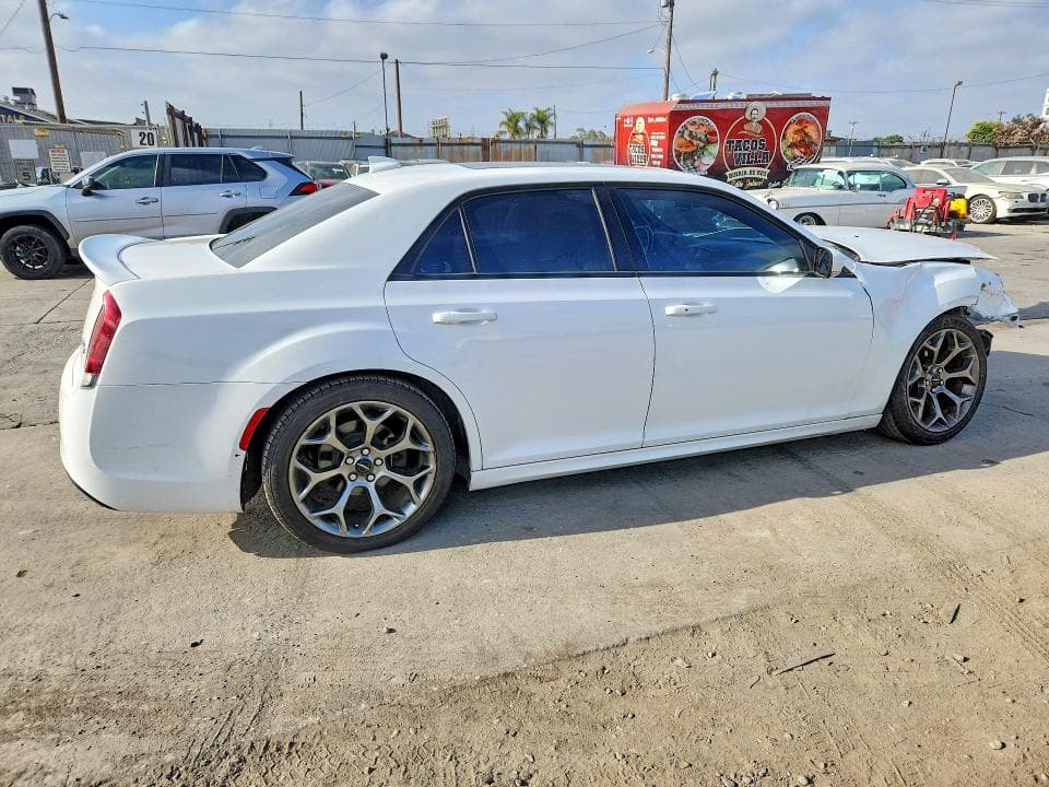 2018 CHRYSLER 300 S 3