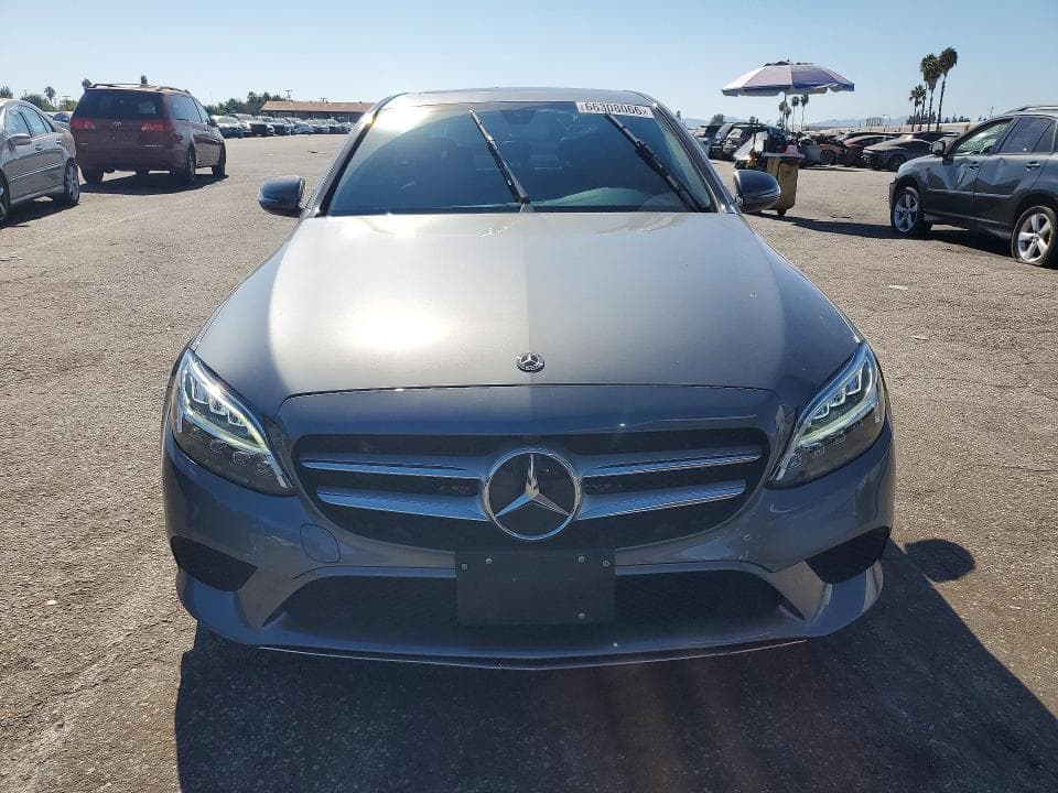 2019 MERCEDES-BENZ C 300 5