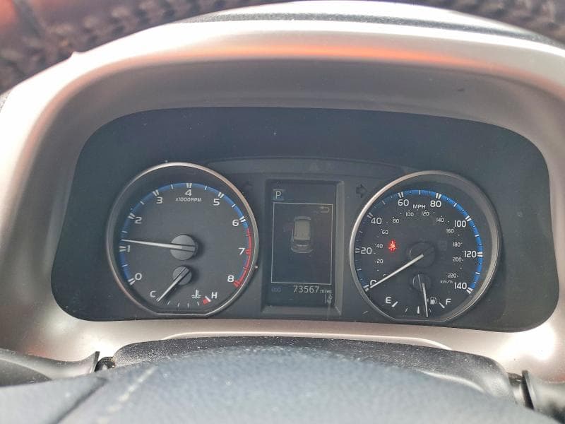 2017 TOYOTA RAV4 XLE 9