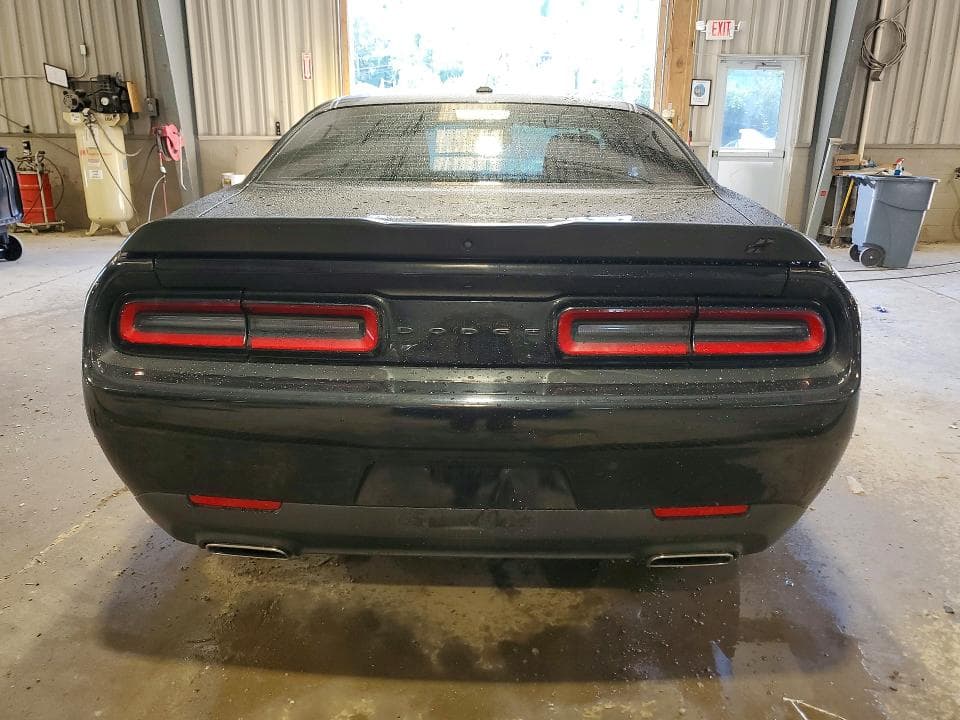 2022 DODGE CHALLENGER SXT 6
