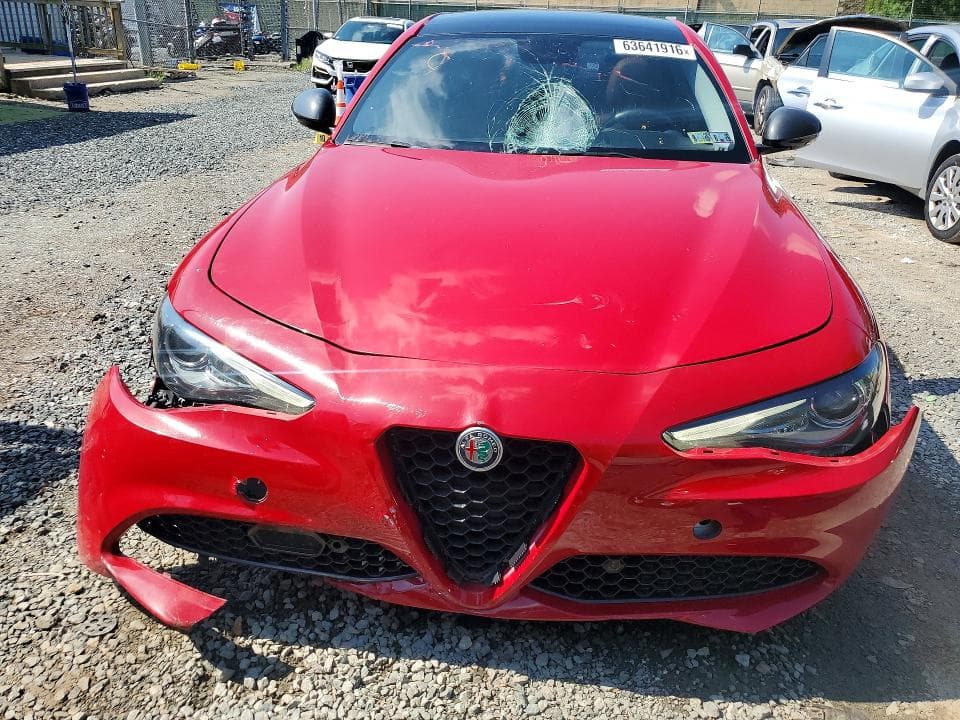 2019 ALFA ROMEO GIULIA TI 5