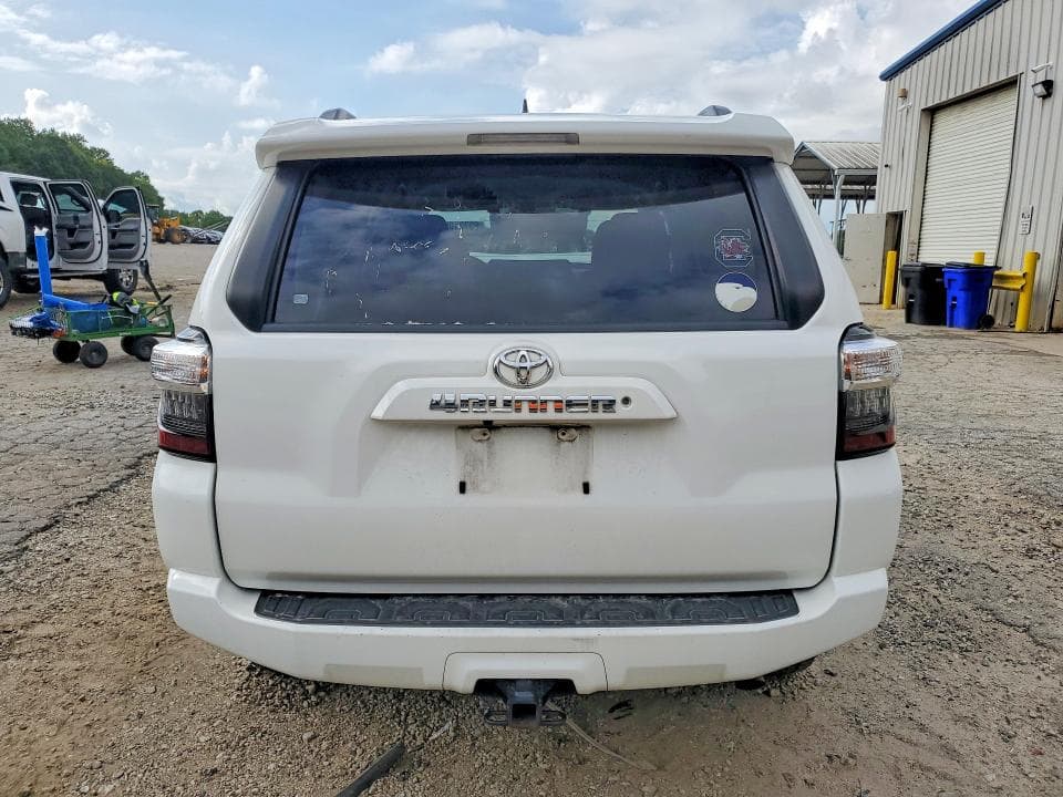 2019 TOYOTA 4RUNNER SR5 6