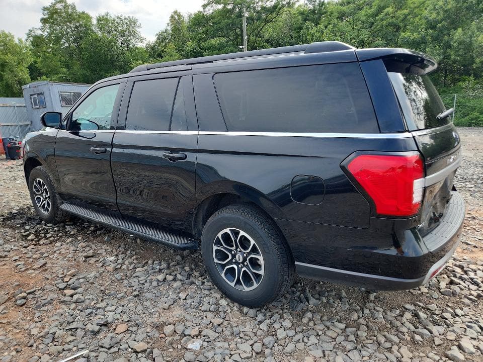 2022 FORD EXPEDITION MAX XLT 2