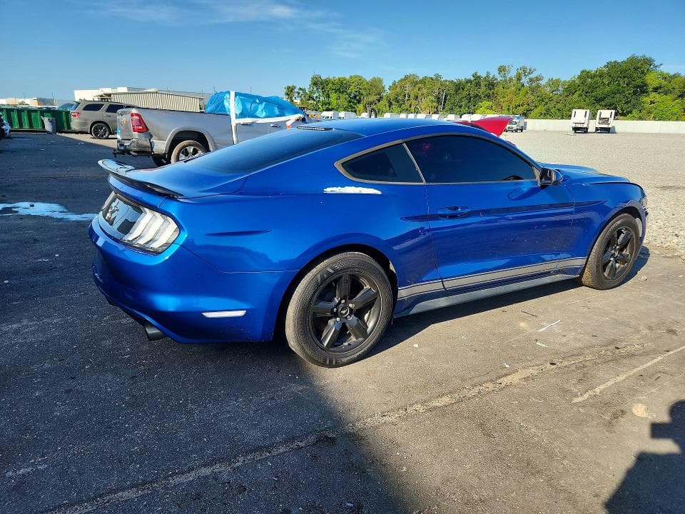 2017 FORD MUSTANG 3