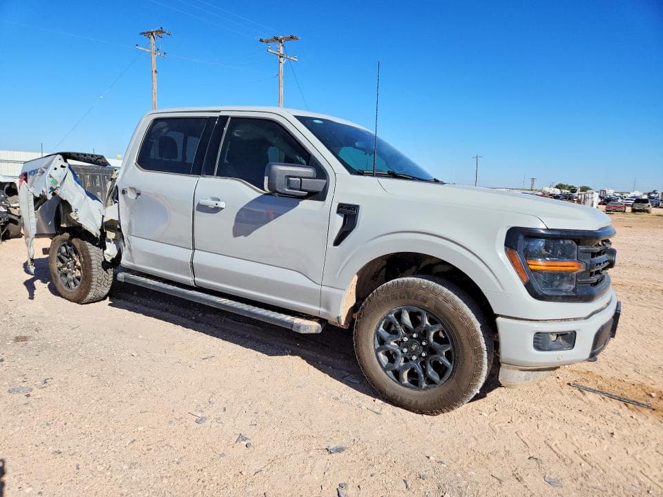 2026 FORD F150 XLT 4