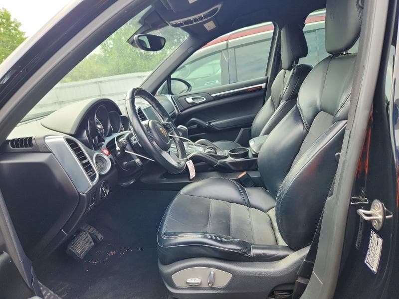 2017 PORSCHE CAYENNE 7