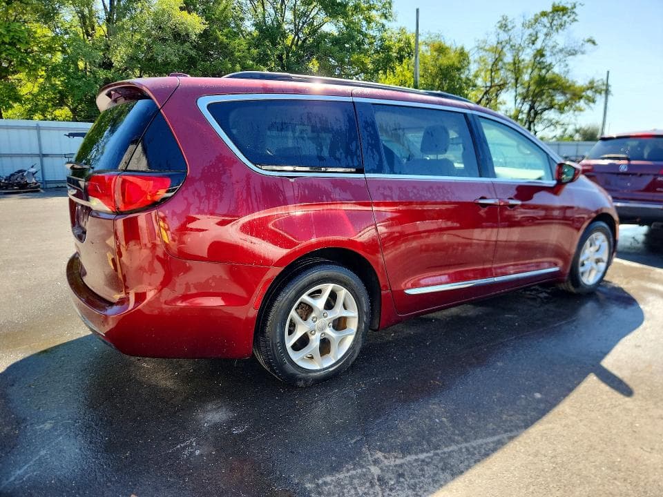 2017 CHRYSLER PACIFICA TOURING L 3